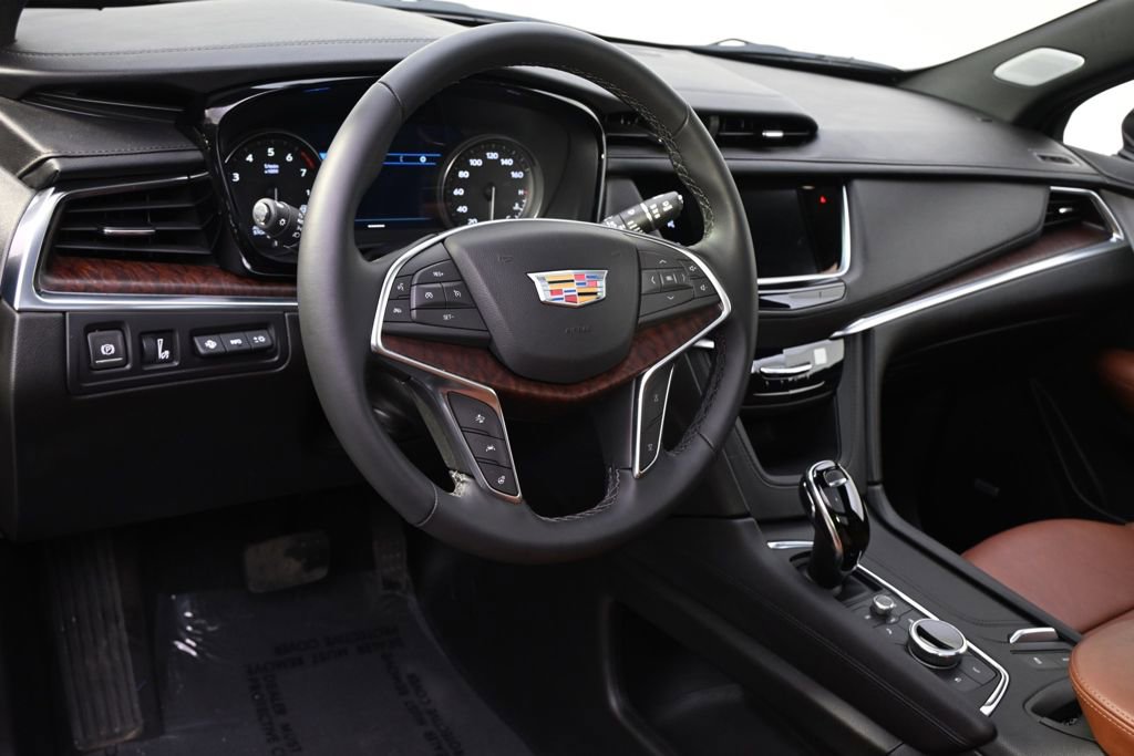 New 2025 Cadillac XT5 Premium Luxury w/ Technology Package AWD/4WD image 11