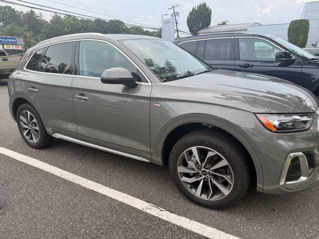 Certified 2024 Audi Q5 2.0T Premium Plus AWD/4WD image 2