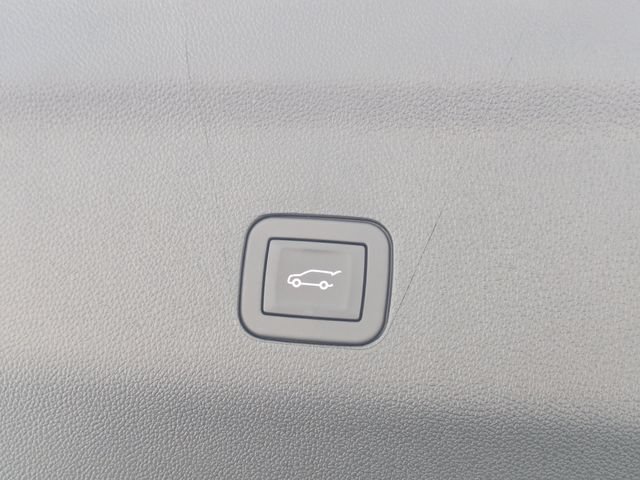 New 2026 GMC Yukon AT4 AWD/4WD image 15