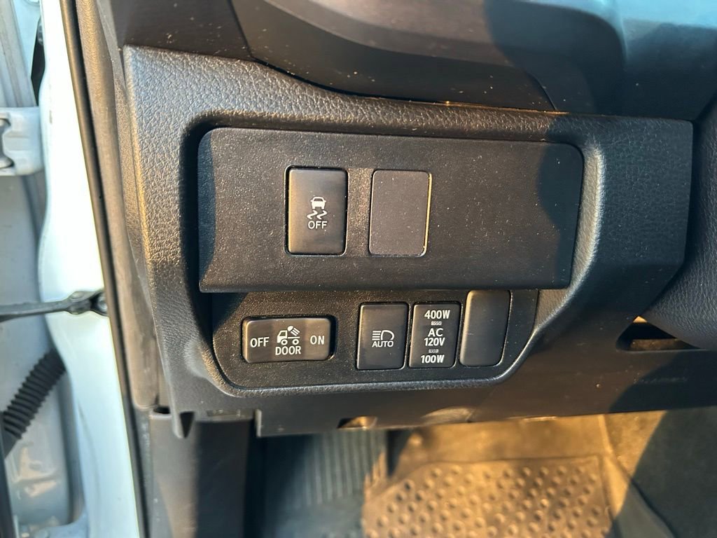 Used 2021 Toyota Tacoma TRD Sport image 17