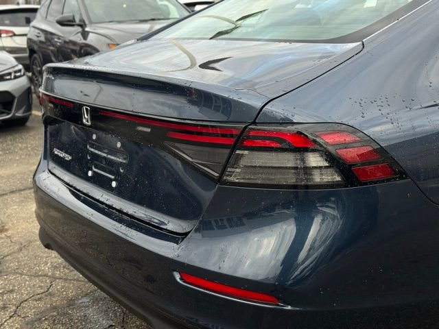 New 2025 Honda Accord SE image 6