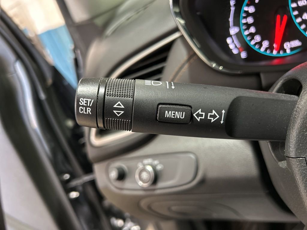 Used 2019 Chevrolet Trax LT w/ LT Convenience Package image 21