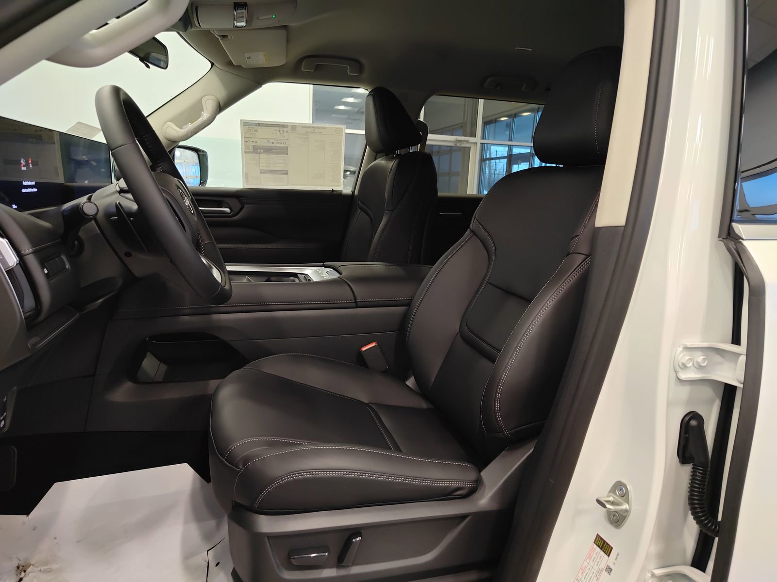 New 2026 Nissan Armada SV image 9