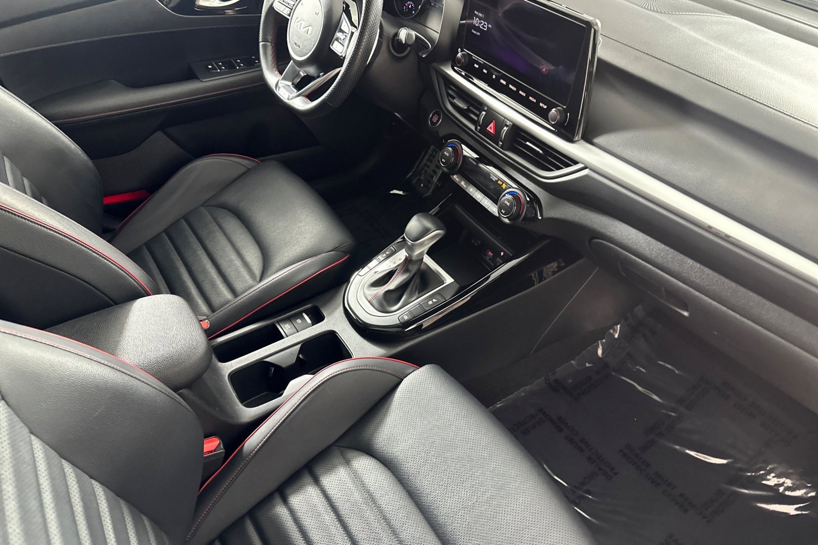 Used 2023 Kia Forte GT w/ GT2 Package image 14