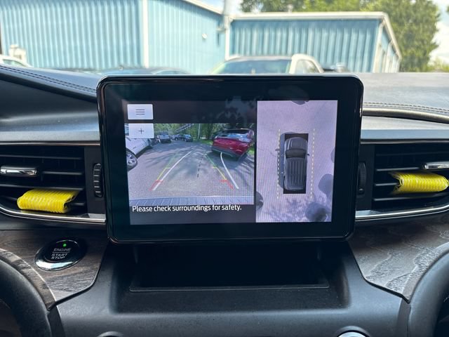 Used 2020 Ford Explorer Platinum AWD/4WD image 17