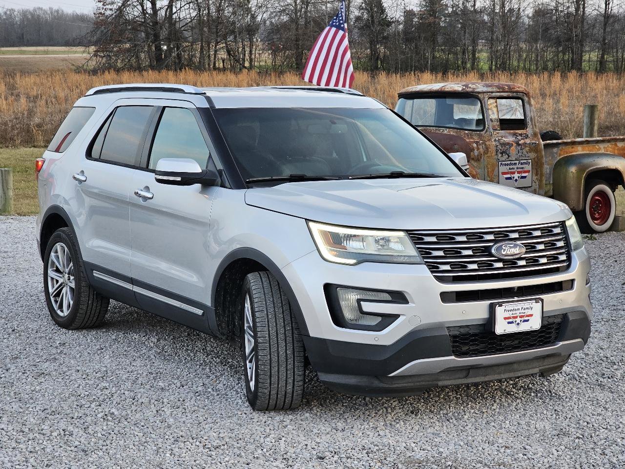 Used 2016 Ford Explorer Limited image 11