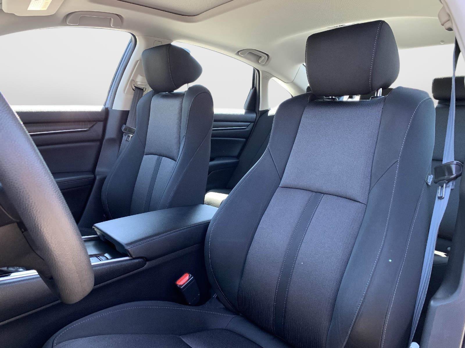 Used 2018 Honda Accord EX image 33