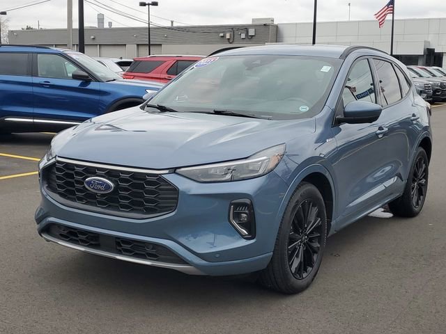 Certified 2023 Ford Escape ST-Line Elite image 2