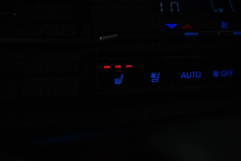 Used 2023 Toyota Sienna Platinum image 24