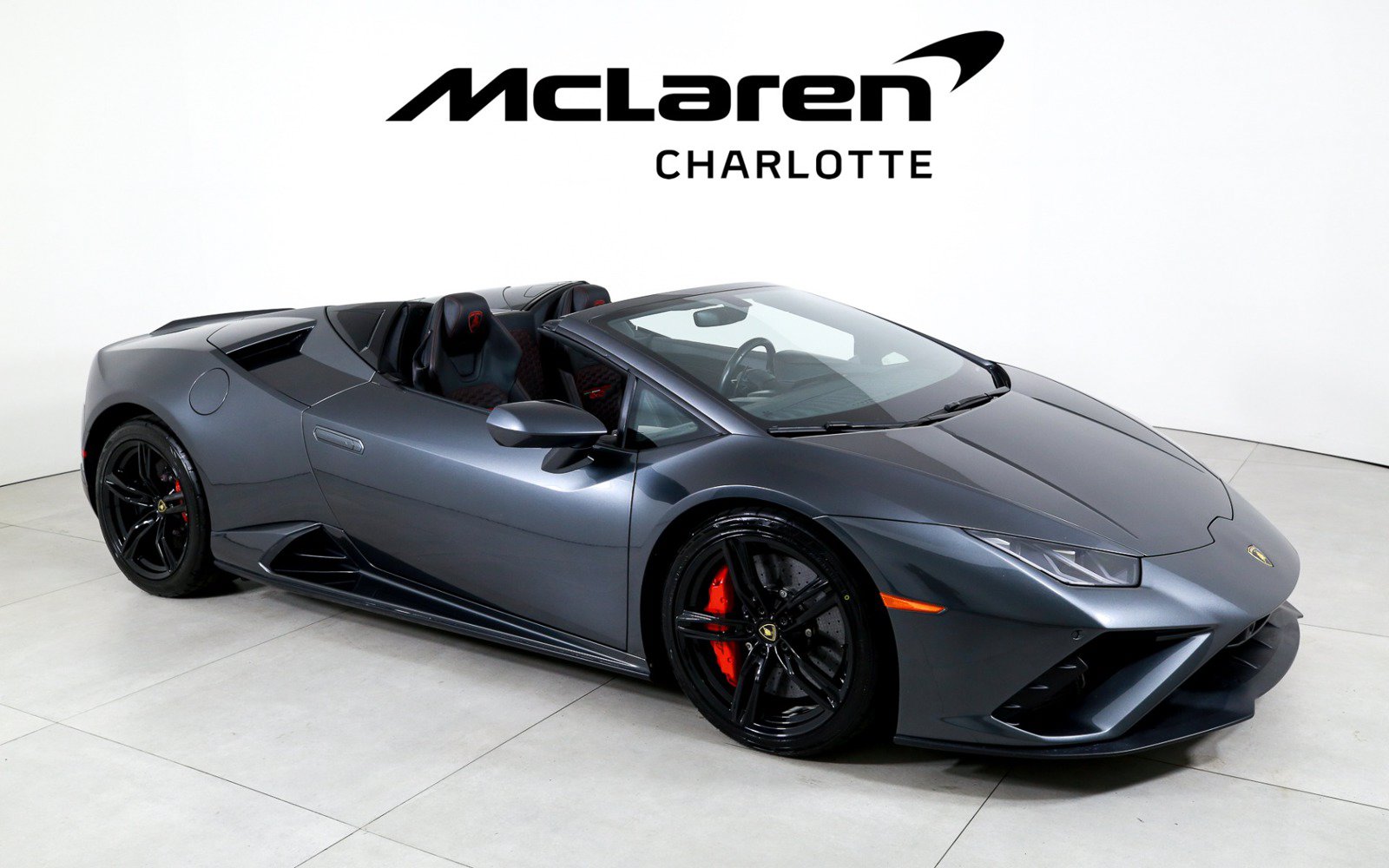 Used 2022 Lamborghini Huracan EVO RWD image 2
