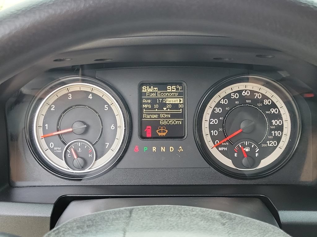 Used 2017 RAM 1500 Classic SLT AWD/4WD image 25