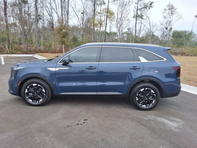 Used 2025 Kia Sorento S FWD image 2