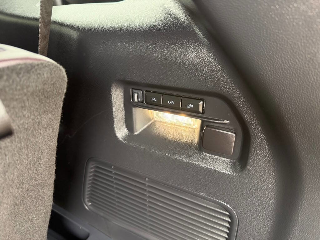 Used 2025 Ford Explorer Platinum w/ LUX Leather Package image 46