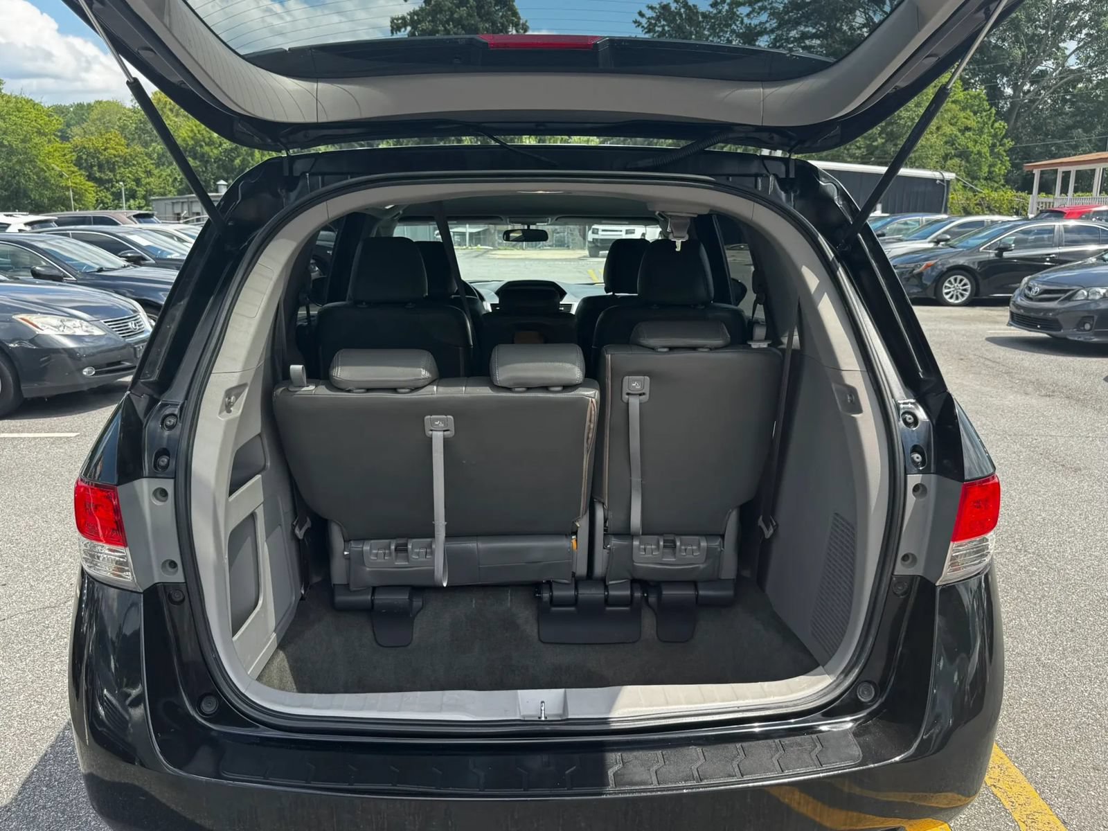 Used 2015 Honda Odyssey EX image 25