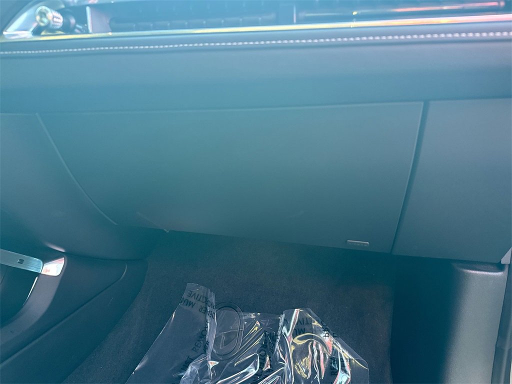 Used 2024 Cadillac Lyriq Sport image 33