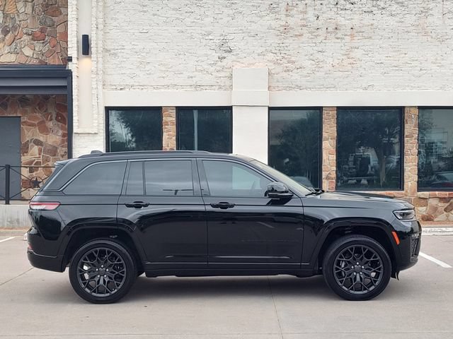 Used 2026 Jeep Grand Cherokee Summit w/ Obsidian Package AWD/4WD image 2