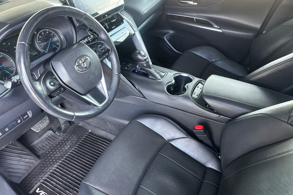 Used 2021 Toyota Venza Limited w/ Advanced Technology Package AWD/4WD image 9