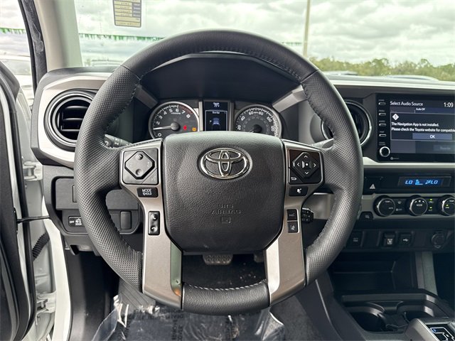 Used 2022 Toyota Tacoma SR5 image 38