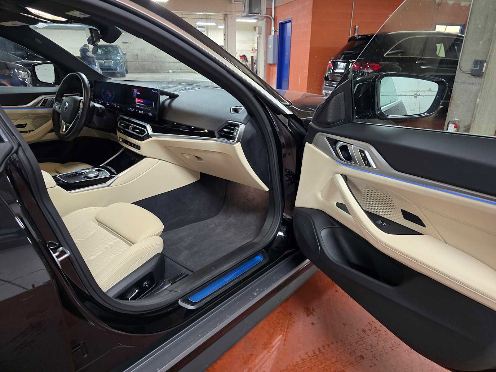 Used 2024 BMW i4 eDrive35 w/ Premium Package image 10