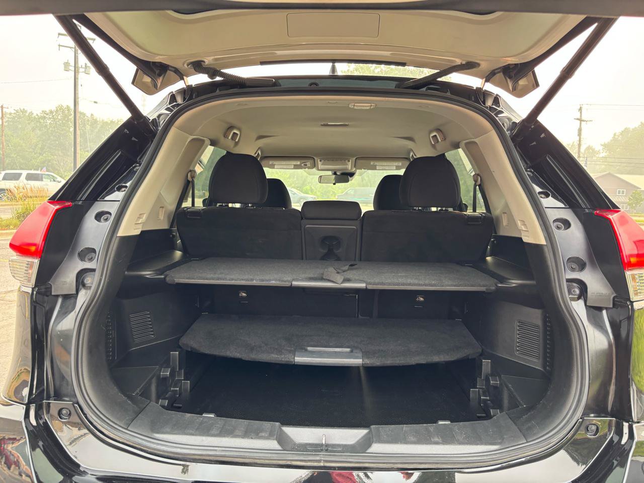 Used 2019 Nissan Rogue SV AWD/4WD image 33