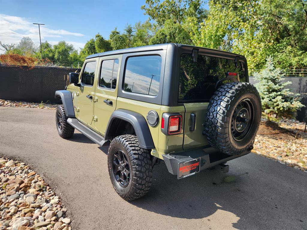 Used 2025 Jeep Wrangler Sport image 3