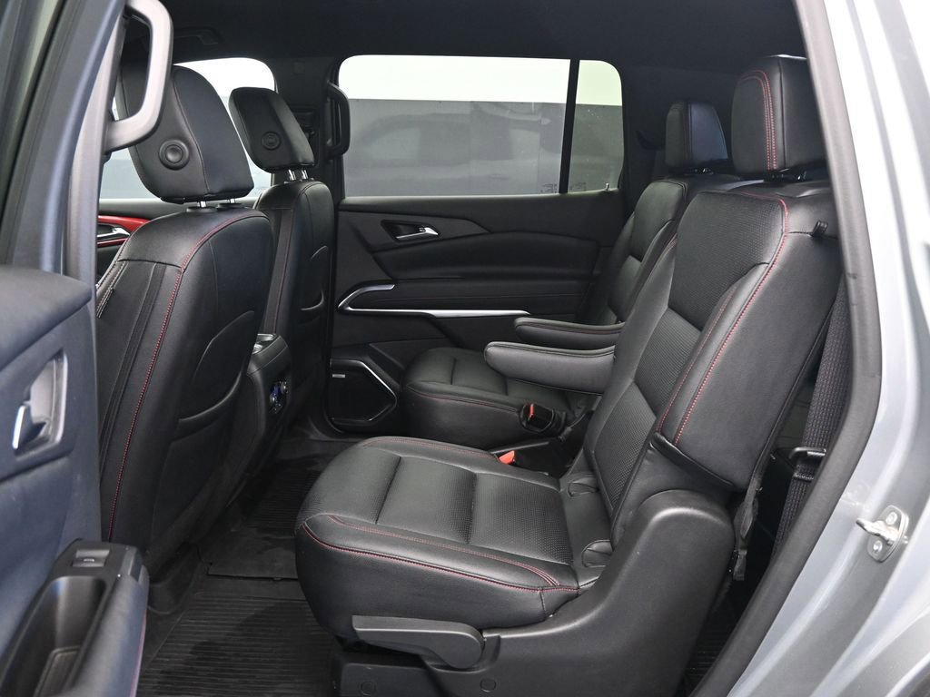 Certified 2024 Chevrolet Traverse Z71 w/ Enhanced Driving Package image 23