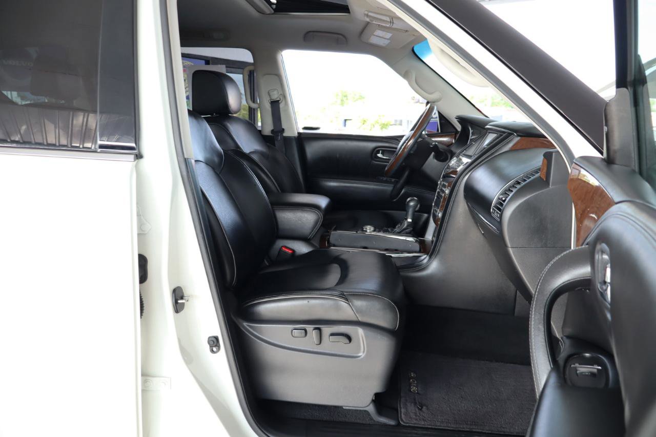 Used 2017 INFINITI QX80 4WD w/ Driver Assistance Package image 41