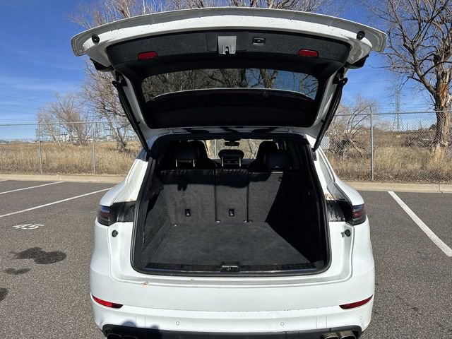 Used 2020 Porsche Cayenne Turbo image 25