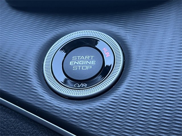 Certified 2023 Jeep Grand Cherokee Altitude image 31