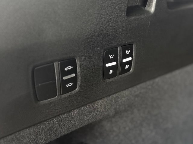 New 2026 Porsche Cayenne Turbo AWD/4WD image 44