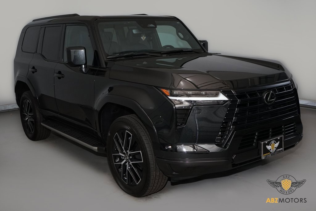 Used 2025 Lexus GX 550 image 2