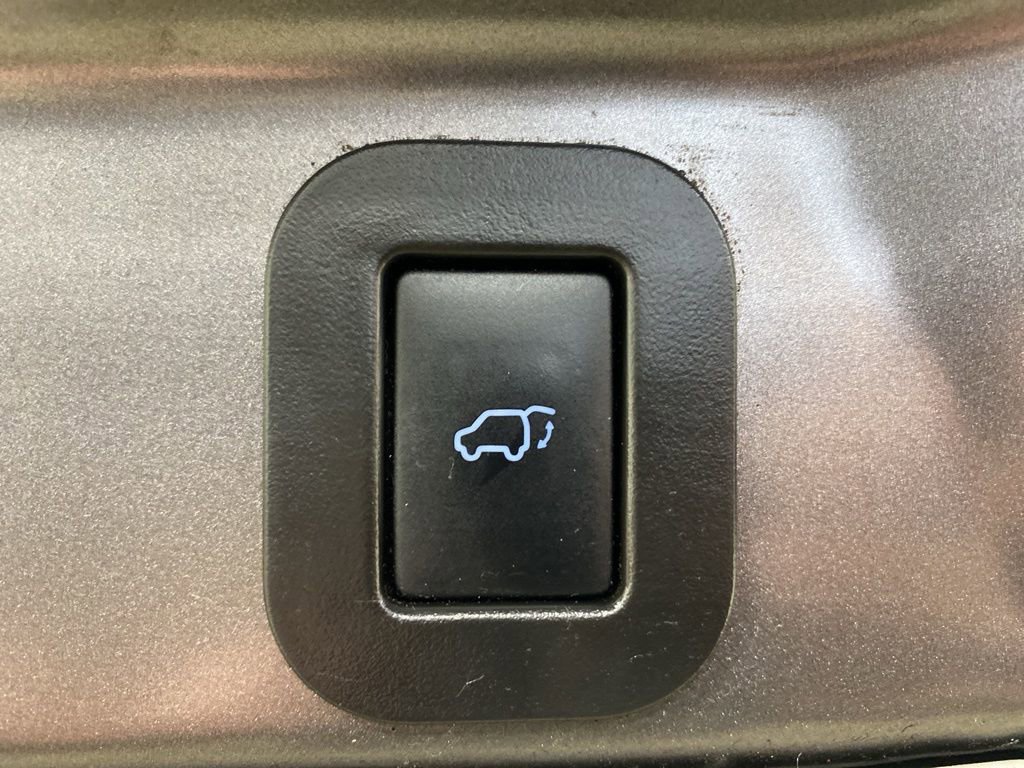 Used 2018 Toyota Sienna XLE w/ XLE Navigation Package image 29