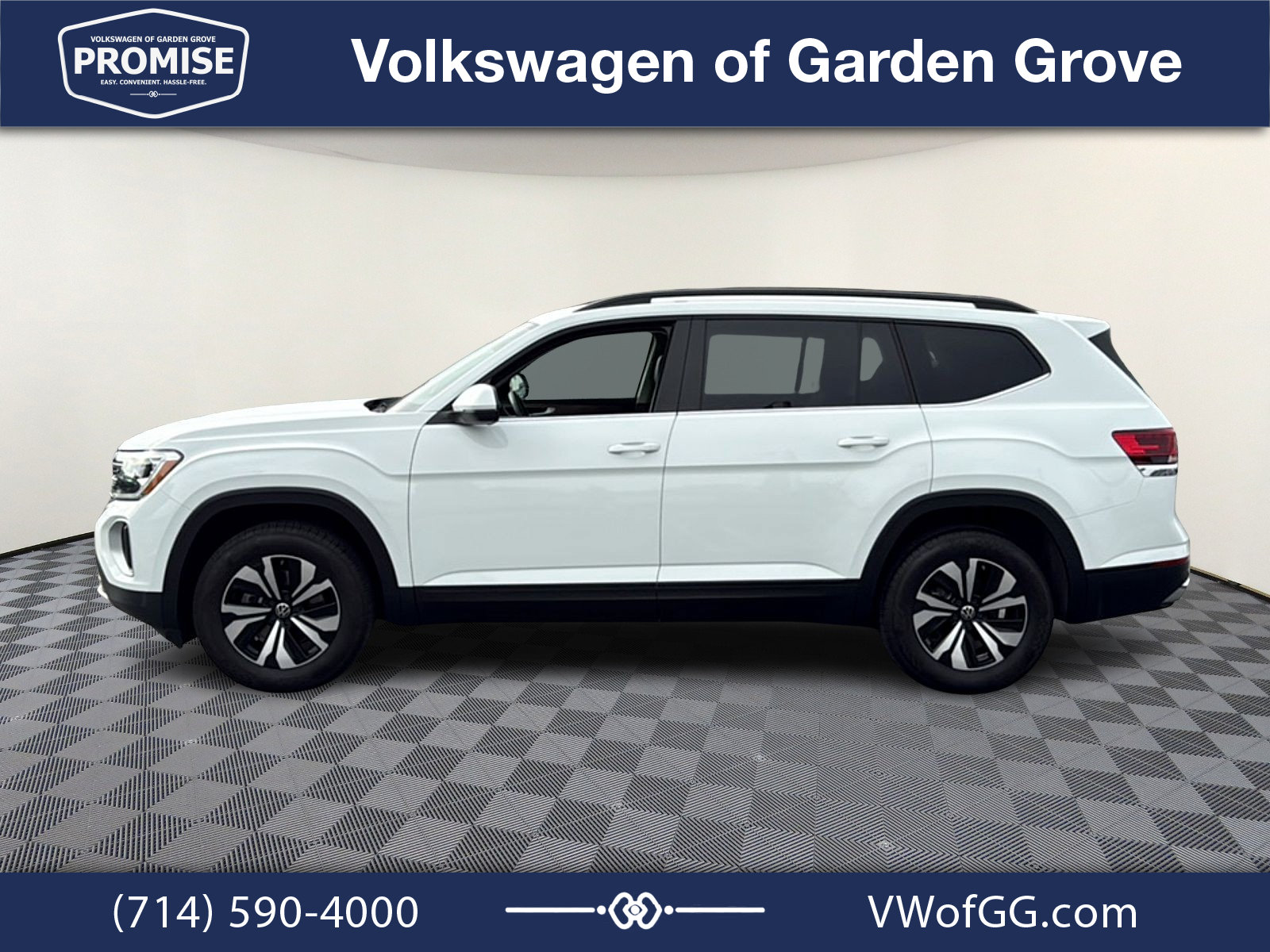 Used 2025 Volkswagen Atlas SE FWD image 5
