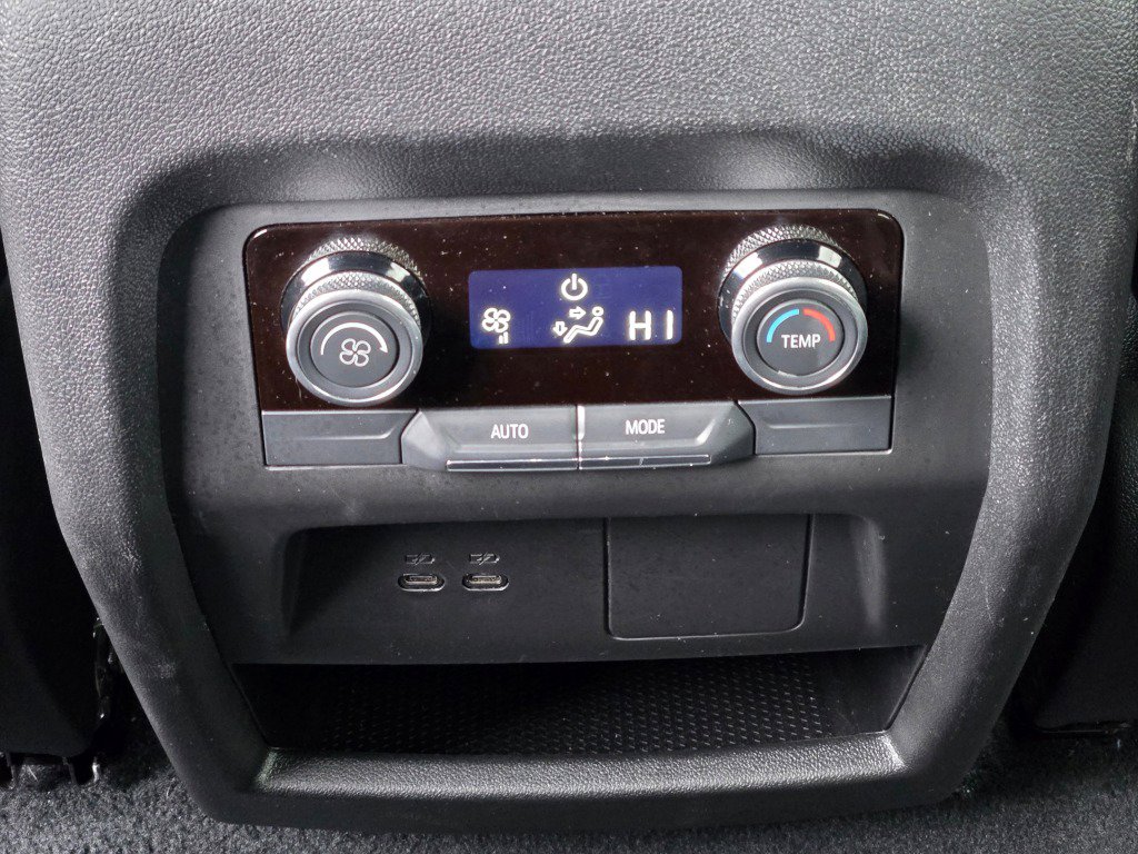 Certified 2025 Buick Enclave Preferred image 20