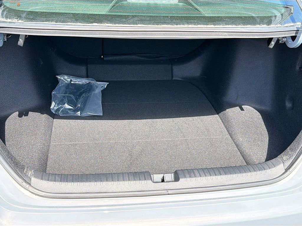 Used 2025 Honda Accord SE image 36