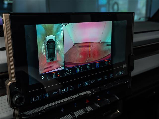 Used 2024 GMC Hummer EV 2X w/ LPO, Sport Package AWD/4WD image 28