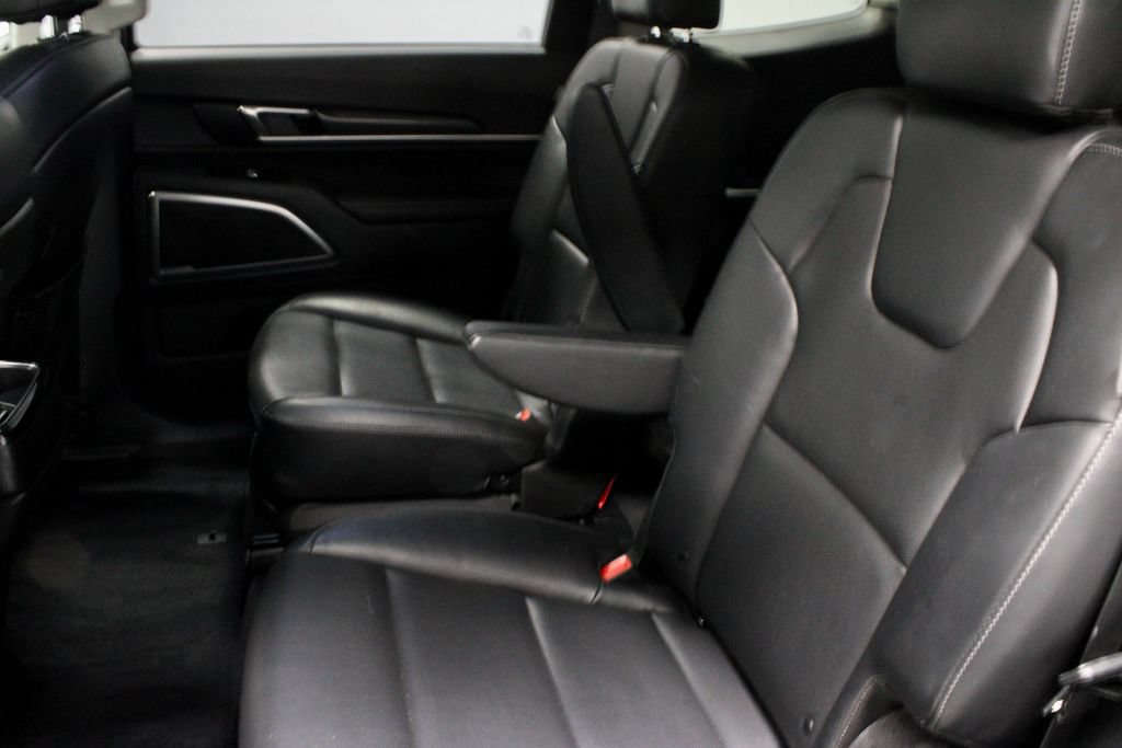 Used 2025 Kia Telluride S AWD/4WD image 22