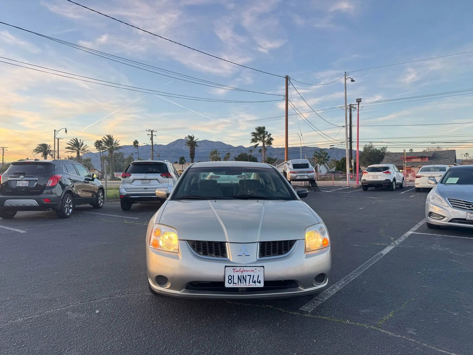 Used 2005 Mitsubishi Galant ES image 13