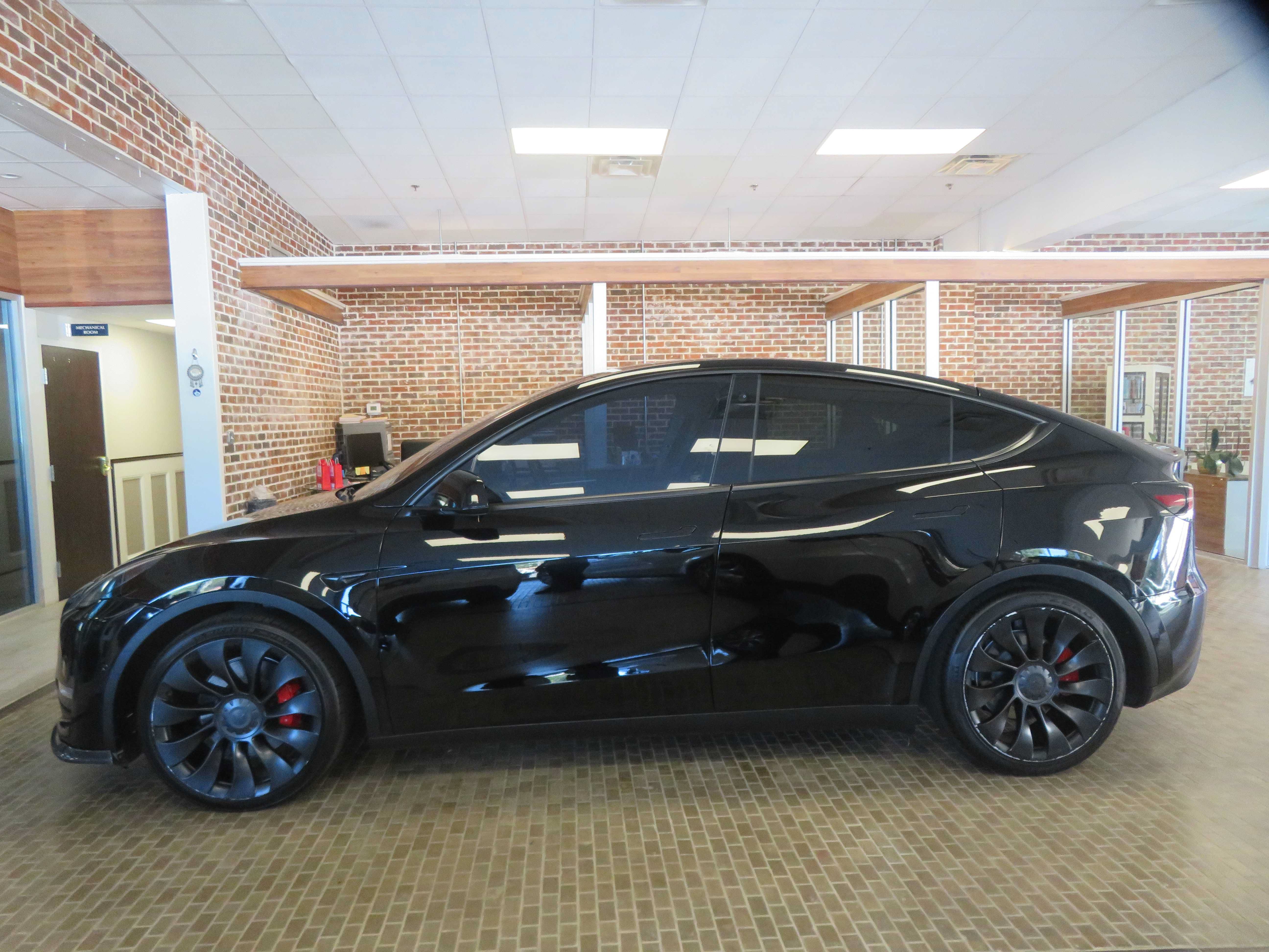 Used 2022 Tesla Model Y Performance AWD/4WD image 64