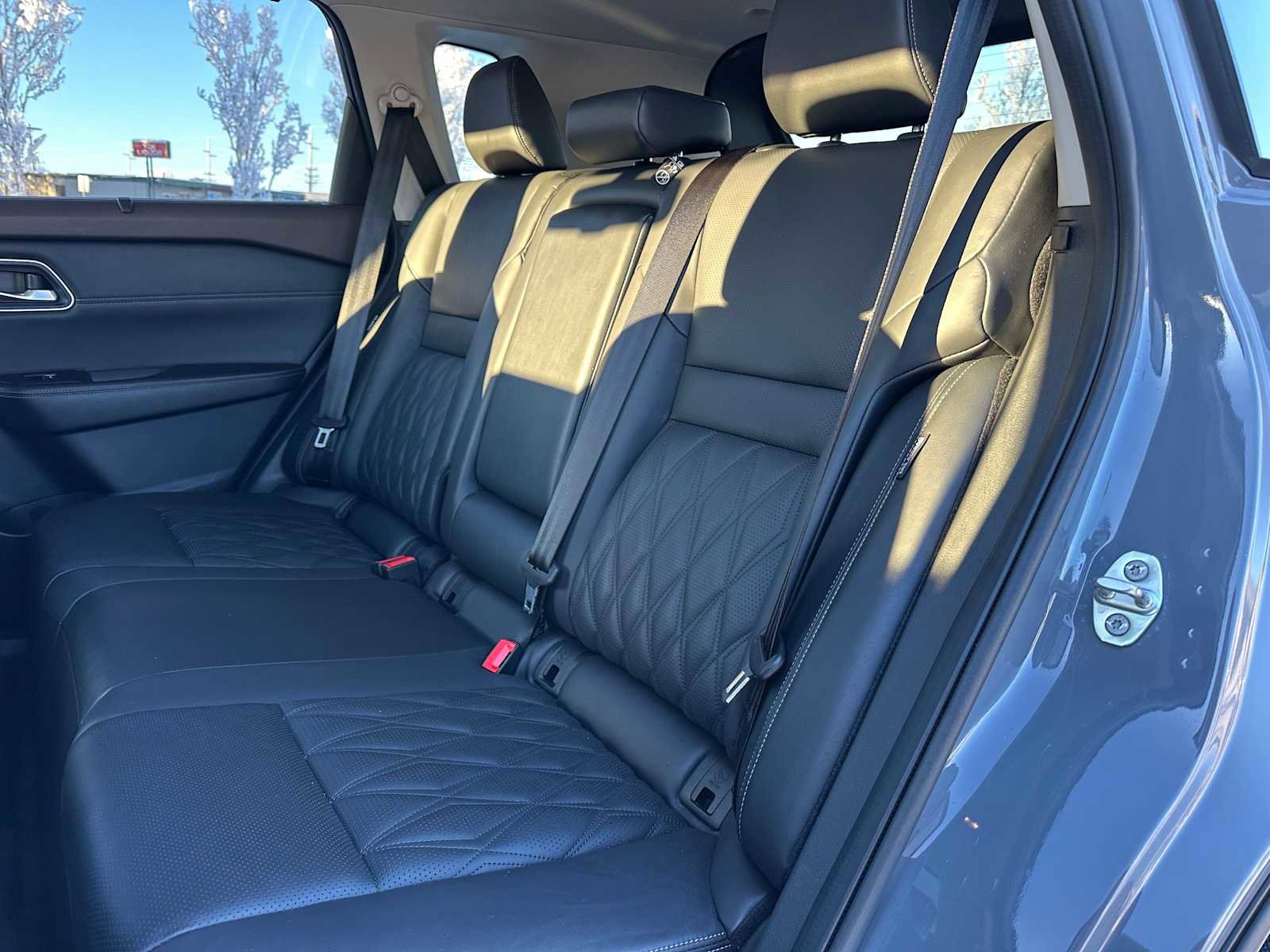 Used 2021 Nissan Rogue Platinum image 17