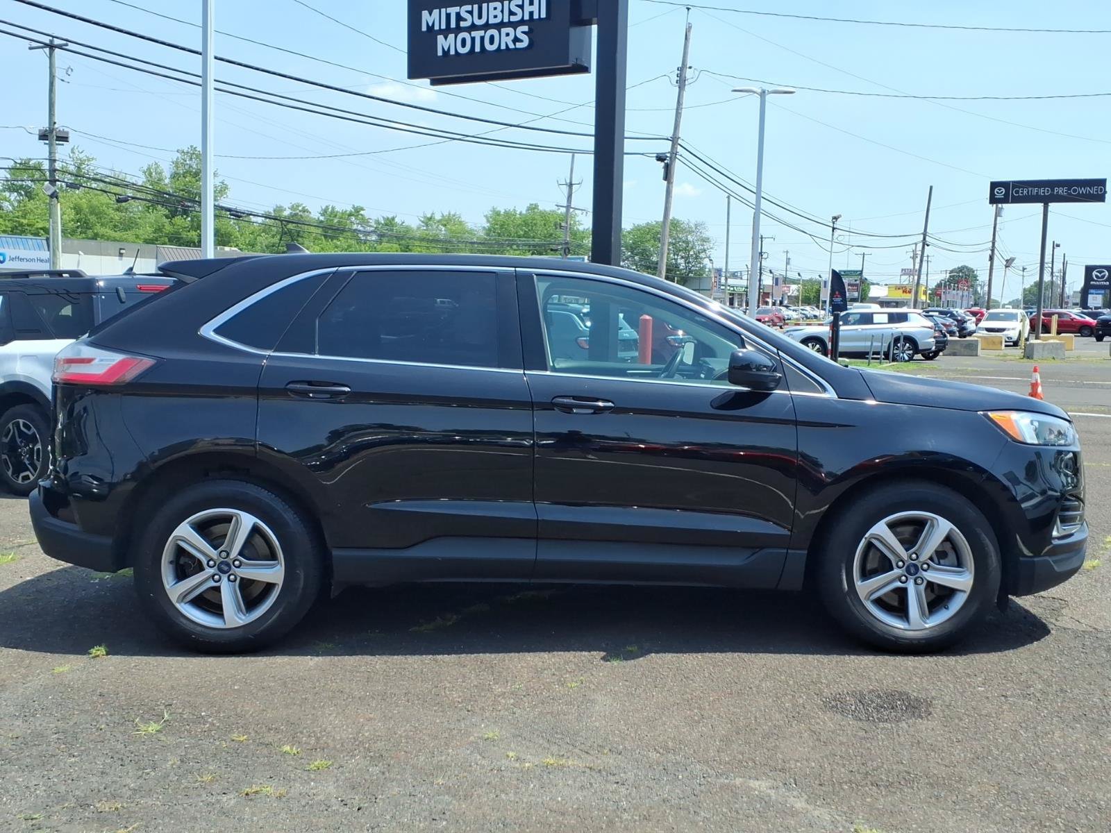 Used 2022 Ford Edge SEL w/ Convenience Package AWD/4WD image 2