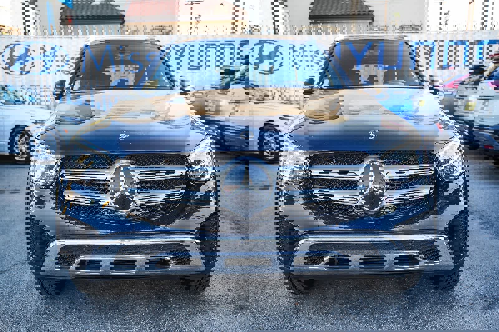 Used 2021 Mercedes-Benz GLC 300 image 2