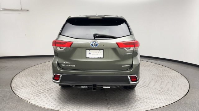 Used 2018 Toyota Highlander Limited Platinum AWD/4WD image 3