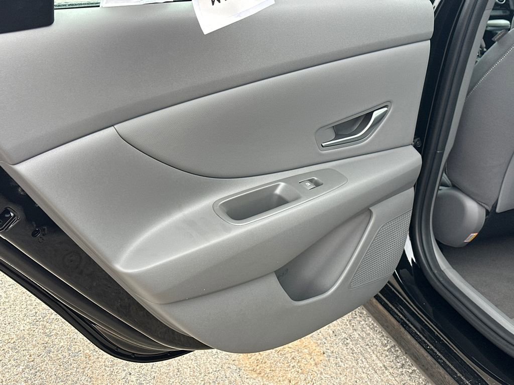 New 2025 Hyundai Elantra Sport image 21