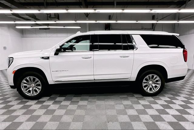 Used 2024 GMC Yukon XL Denali AWD/4WD image 14