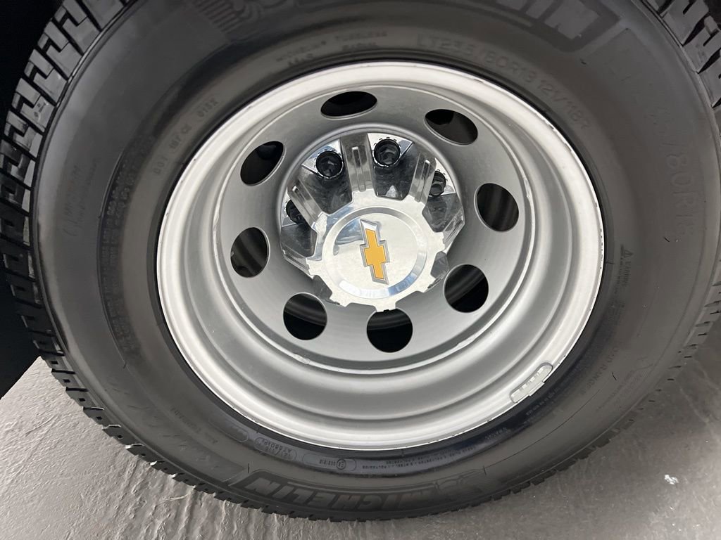 Used 2025 Chevrolet Silverado 3500 W/T image 44