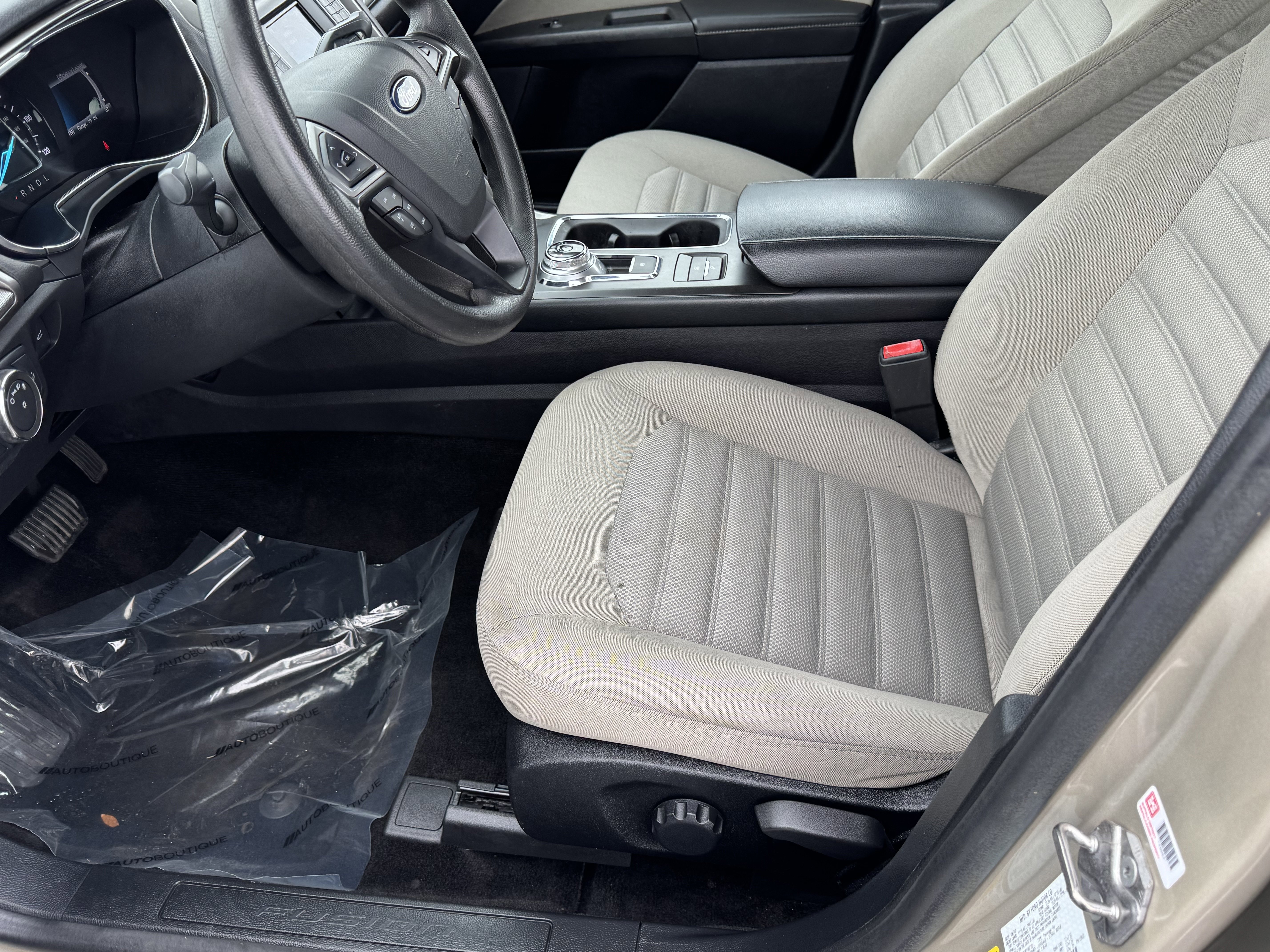 Used 2018 Ford Fusion S image 29