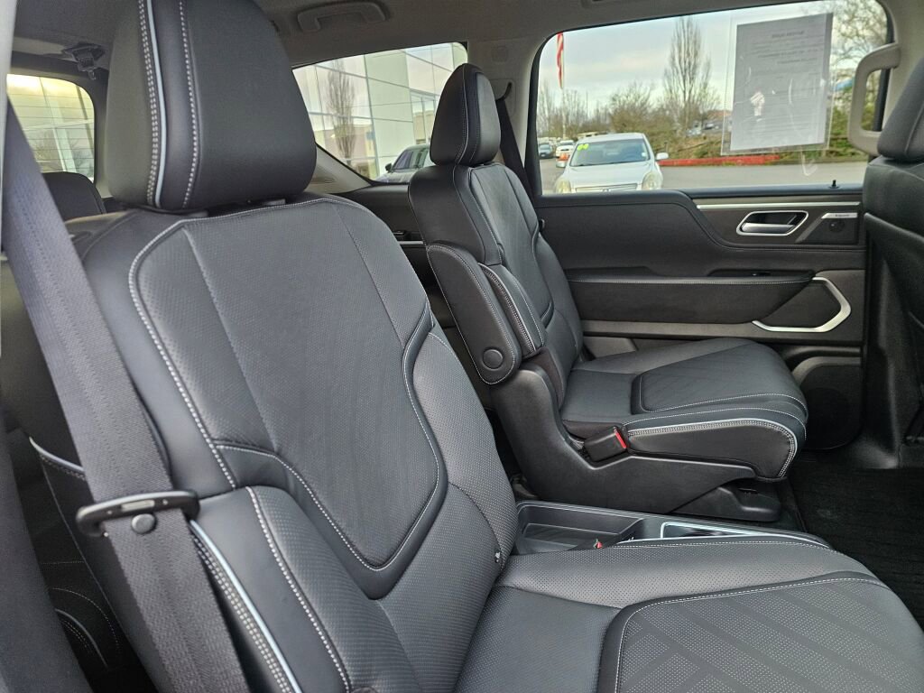 Used 2025 INFINITI QX80 Luxe AWD/4WD image 16