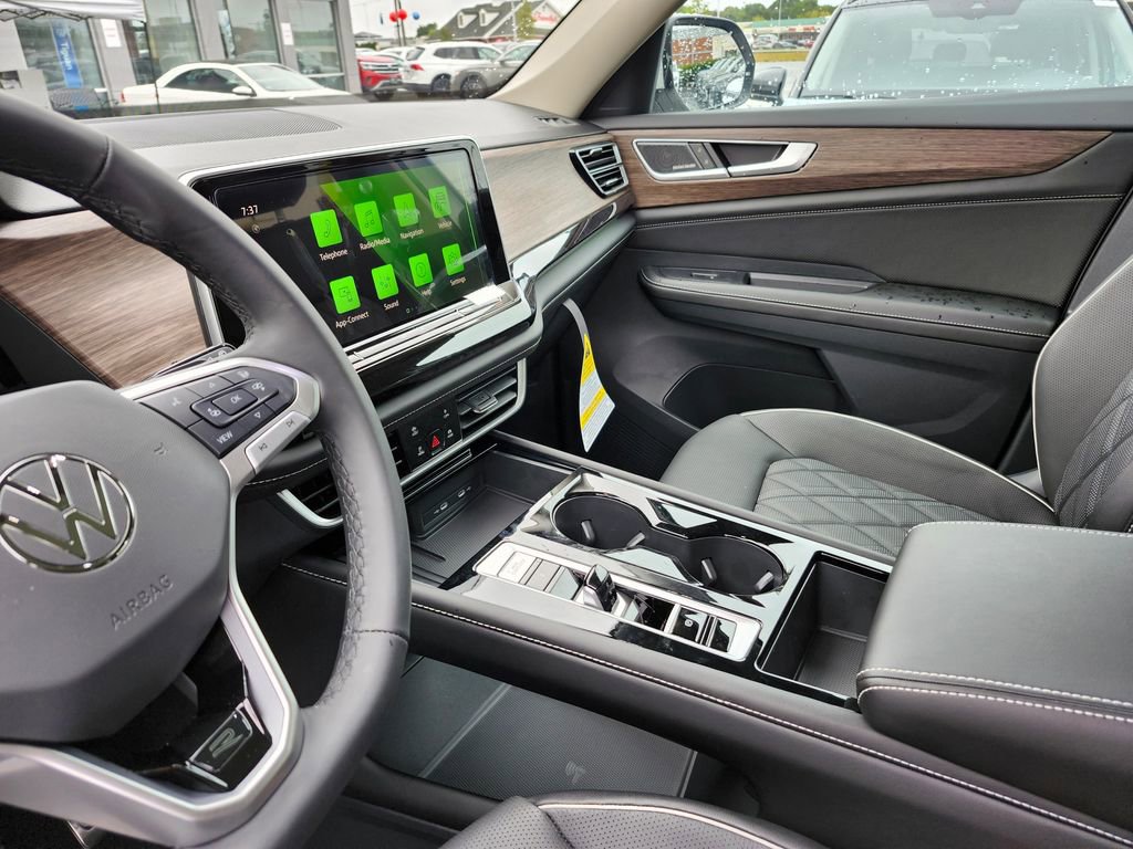 New 2026 Volkswagen Atlas SEL Premium R-Line image 7
