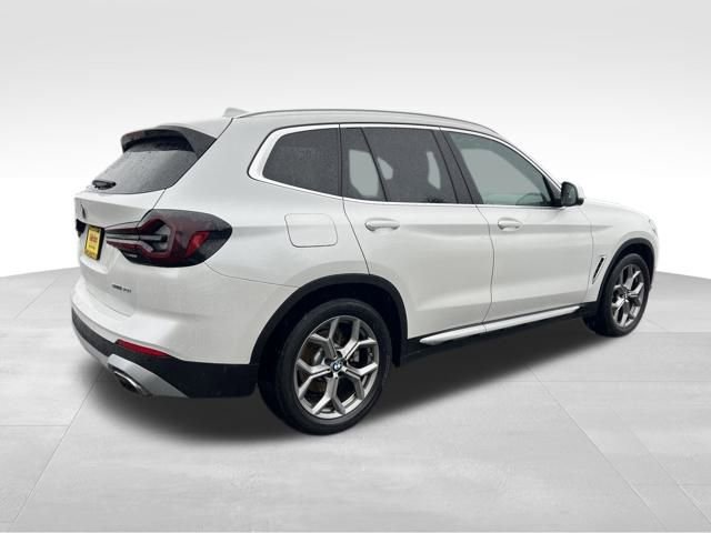 Used 2024 BMW X3 sDrive30i w/ Convenience Package image 9
